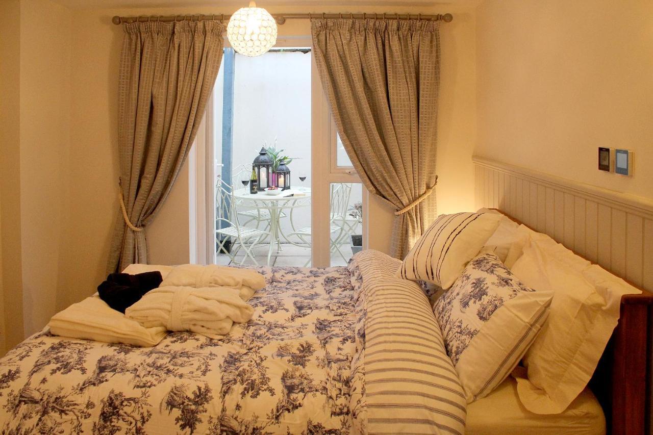 שלדון Beautiful Seaside One Bedroom Apartment מראה חיצוני תמונה
